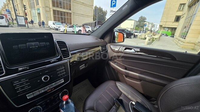 Mercedes GLS 450 4MATIC-8
