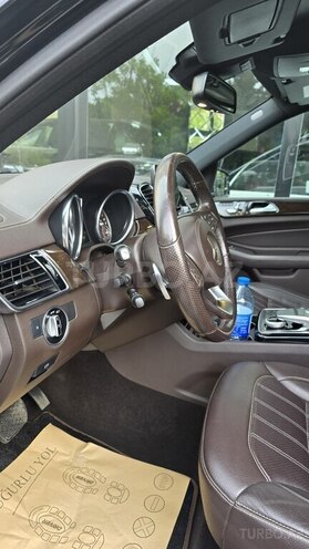 Mercedes GLS 450 4MATIC-11