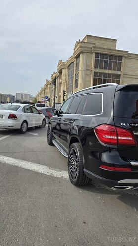 Mercedes GLS 450 4MATIC-13