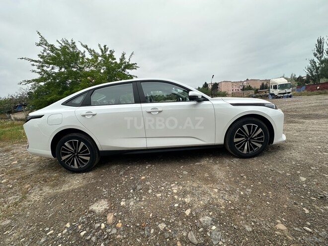 Changan Qiyuan A05 2025, 0 km - 1.5 л - Bakı