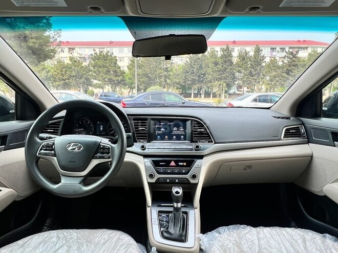 Hyundai Elantra 2018, 102,000 km - 2.0 л - Sumqayıt