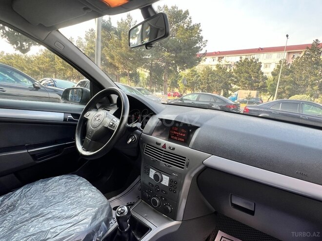 Opel Astra 2006, 214,000 km - 1.4 l - Sumqayıt