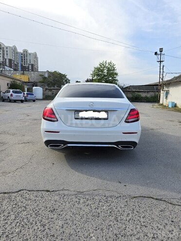 Mercedes E 220 d 2018, 105,000 km - 2.2 л - Bakı