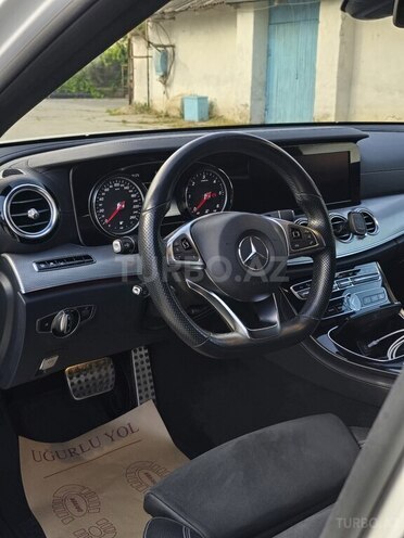 Mercedes E 220 d 2018, 105,000 km - 2.2 л - Bakı