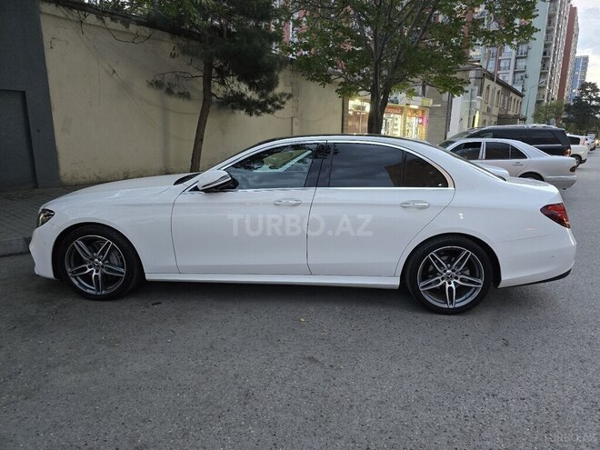 Mercedes E 220 d 2018, 105,000 km - 2.2 л - Bakı