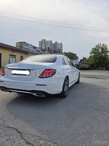 Mercedes E 220 d 2018, 105,000 km - 2.2 л - Bakı