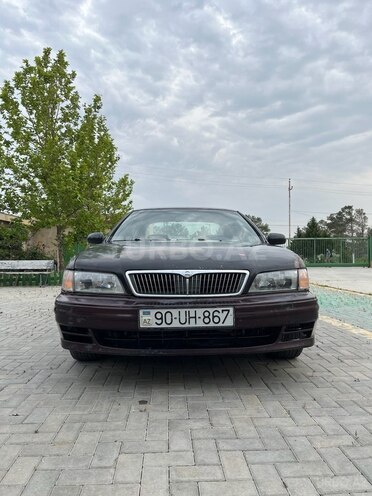 Nissan Maxima-1