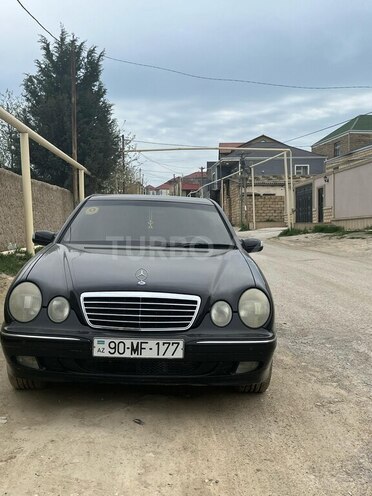 Mercedes E 270 2001, 440,000 km - 2.7 l - Bakı