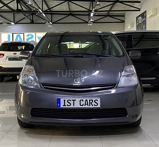 Toyota Prius-1