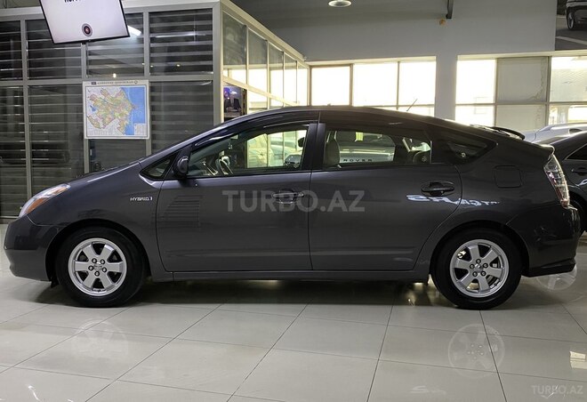 Toyota Prius-7