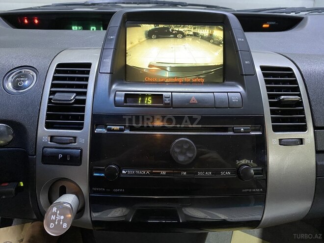 Toyota Prius-20