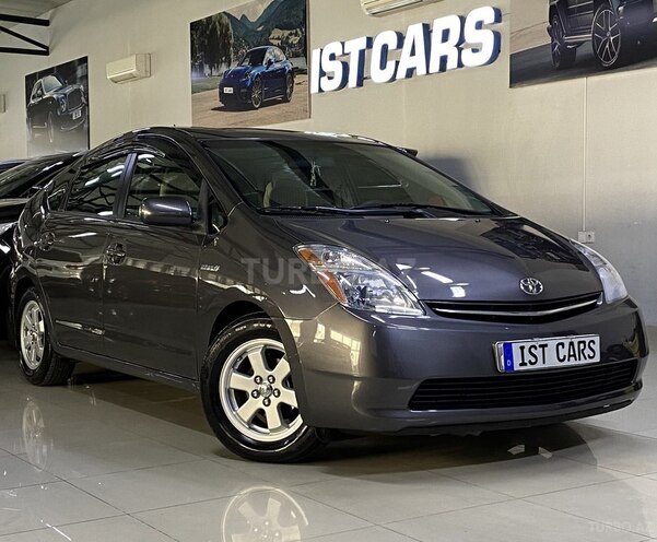 Toyota Prius-5