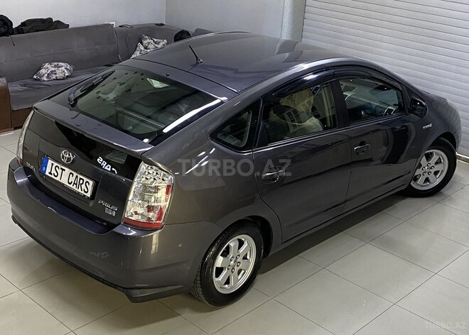 Toyota Prius-14
