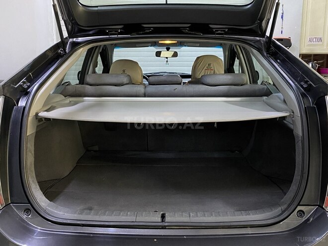Toyota Prius-19