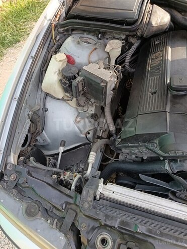 BMW 525 1998, 350,000 km - 2.5 l - Bakı