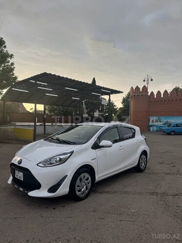 Toyota Aqua 2019, 130,000 km - 1.5 л - Gəncə