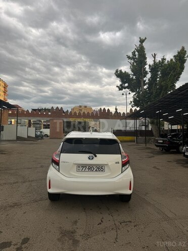 Toyota Aqua 2019, 130,000 km - 1.5 л - Gəncə