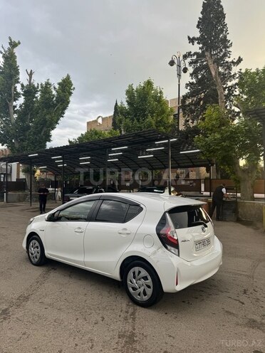 Toyota Aqua 2019, 130,000 km - 1.5 л - Gəncə