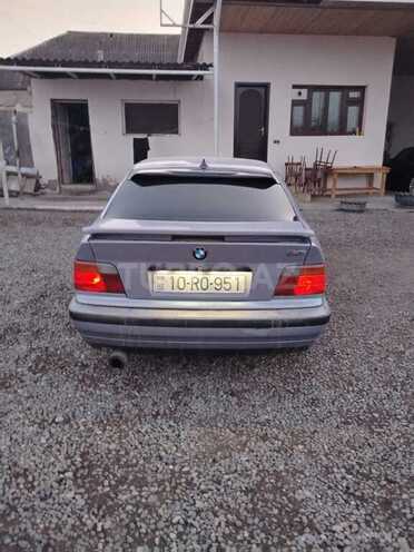 BMW 318 1994, 270,000 km - 1.8 l - Gəncə