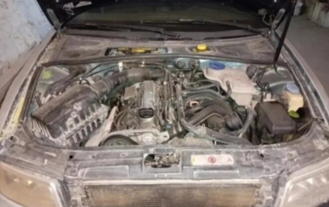Audi A4 2000, 256,345 km - 1.8 l - Bakı