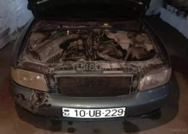 Audi A4 2000, 256,345 km - 1.8 l - Bakı