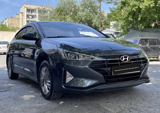 Hyundai Elantra 2018, 130,000 km - 1.6 л - Bakı