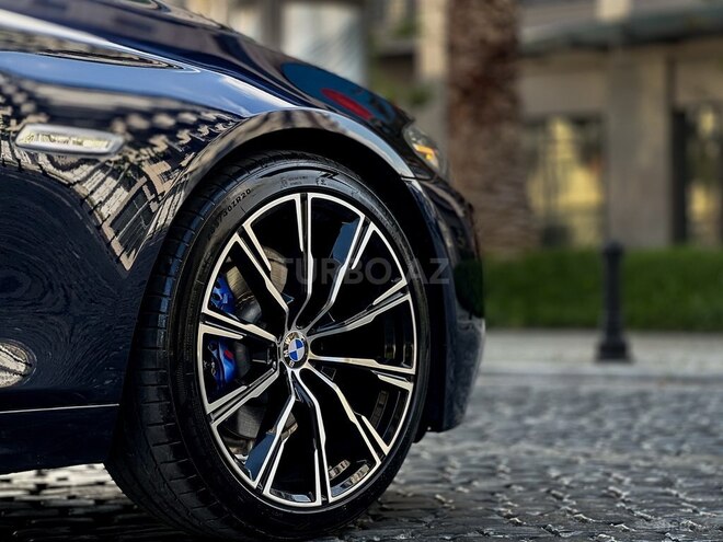 BMW 528-8