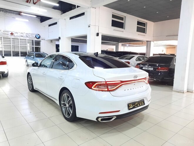 Hyundai Grandeur 2017, 230,000 km - 2.2 l - Bakı