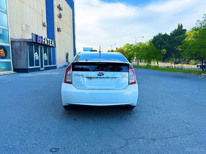 Toyota Prius 2012, 260,000 km - 1.8 l - Bakı