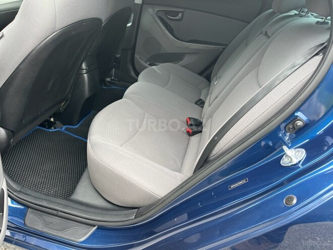 Hyundai Elantra 2015, 102,800 km - 1.8 l - Bakı