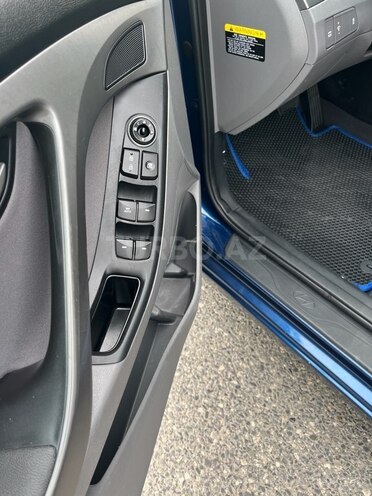 Hyundai Elantra 2015, 102,800 km - 1.8 l - Bakı