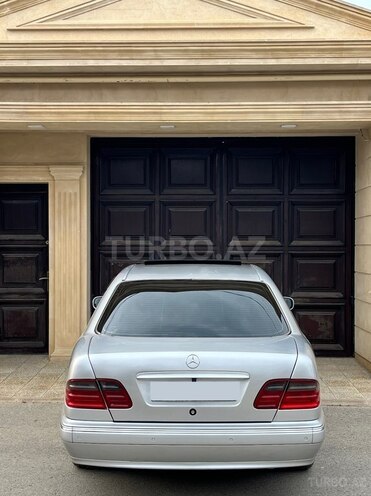 Mercedes E 240 2000, 240,000 km - 2.4 l - Bakı