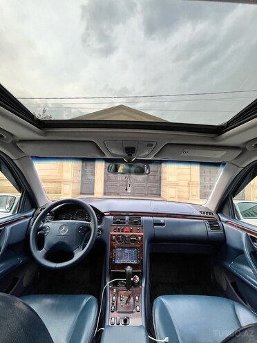 Mercedes E 240 2000, 240,000 km - 2.4 l - Bakı