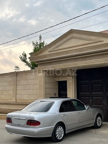 Mercedes E 240 2000, 240,000 km - 2.4 l - Bakı