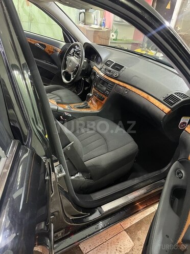 Mercedes E 220 d 2007, 315,000 km - 2.2 л - Bakı