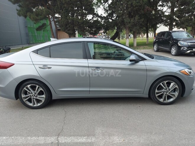 Hyundai Elantra 2016, 18,000 km - 2.0 l - Bakı