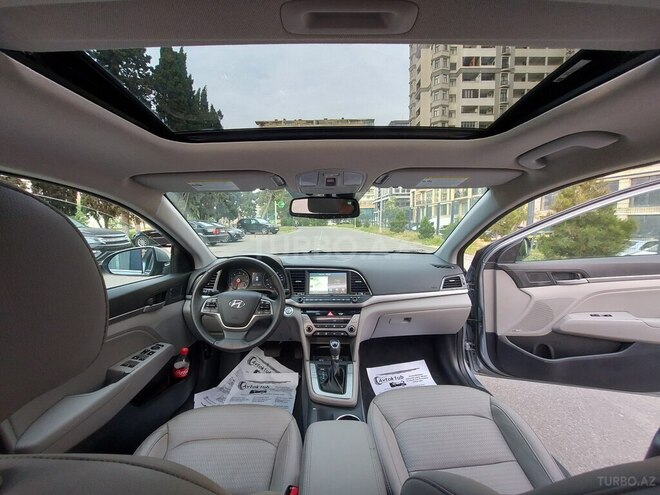 Hyundai Elantra 2016, 18,000 km - 2.0 l - Bakı