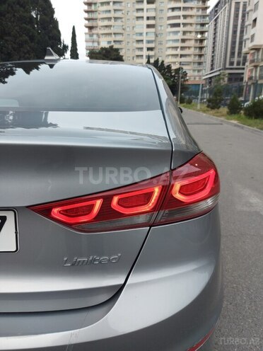 Hyundai Elantra 2016, 18,000 km - 2.0 l - Bakı