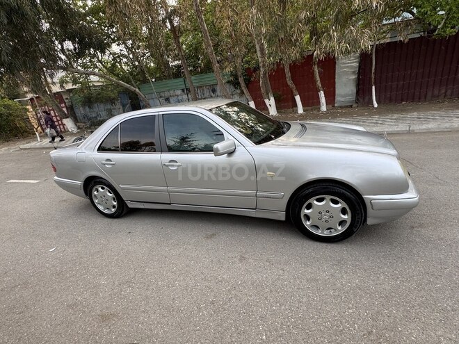 Mercedes E 200 1996, 320,000 km - 2.0 l - Sumqayıt