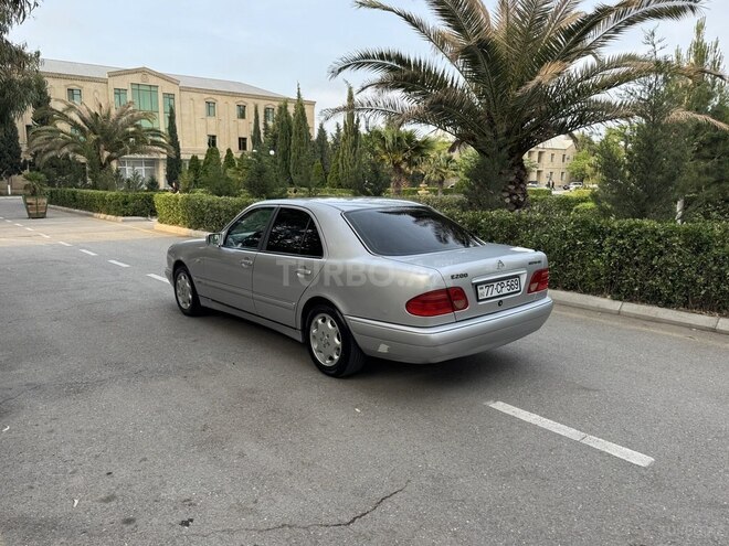 Mercedes E 200 1996, 320,000 km - 2.0 l - Sumqayıt