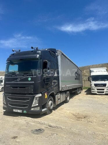 Volvo FH 13 2015, 1,100,000 km - 13.0 l - Bakı
