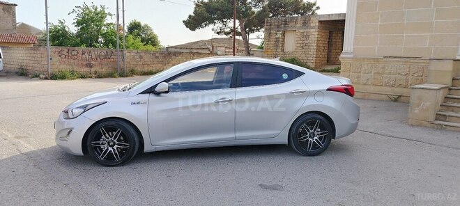 Hyundai Avante 2014, 199,000 km - 1.6 l - Bakı