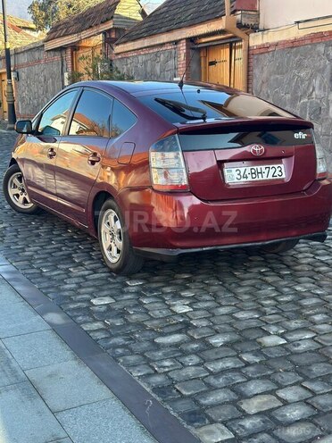 Toyota Prius-4