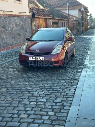 Toyota Prius-10