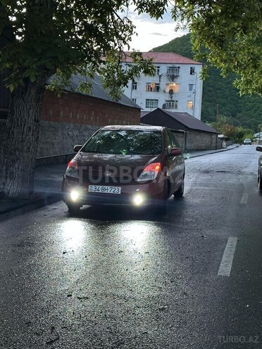 Toyota Prius-13