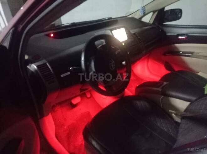Toyota Prius-16