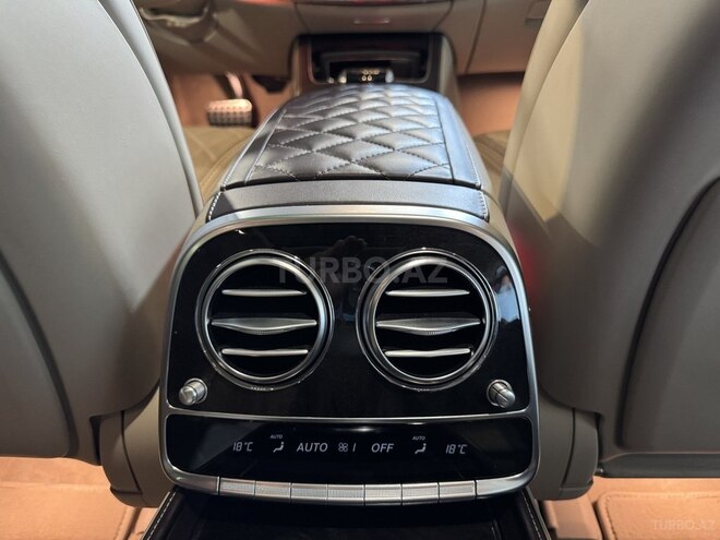 Mercedes S 560 4MATIC 2018, 88,000 km - 4.0 l - Bakı