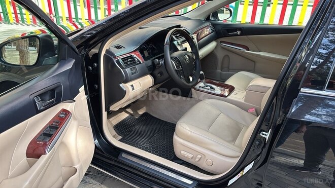 Toyota Camry 2013, 202,000 km - 2.5 л - Bakı