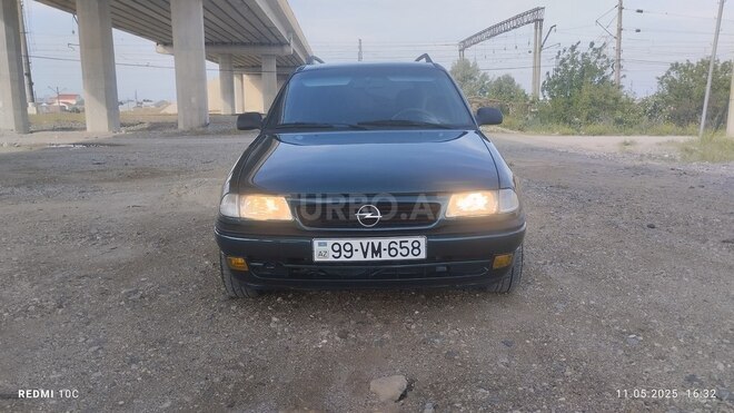 Opel Astra 1997, 250,000 km - 1.6 l - Sumqayıt