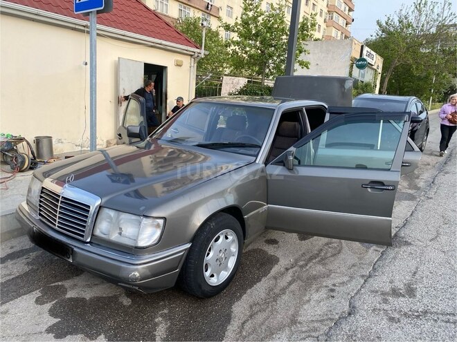 Mercedes 190 1989, 285,655 km - 2.0 l - Bakı